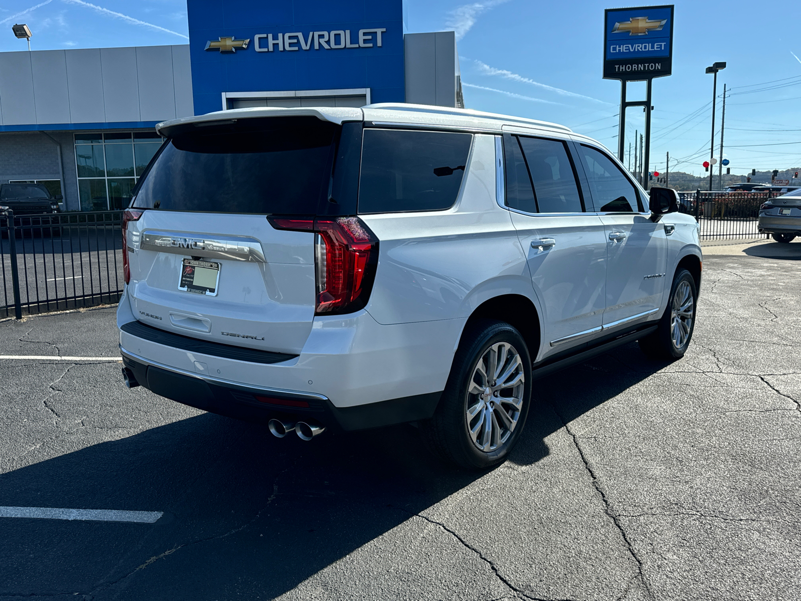 2022 GMC Yukon Denali 6