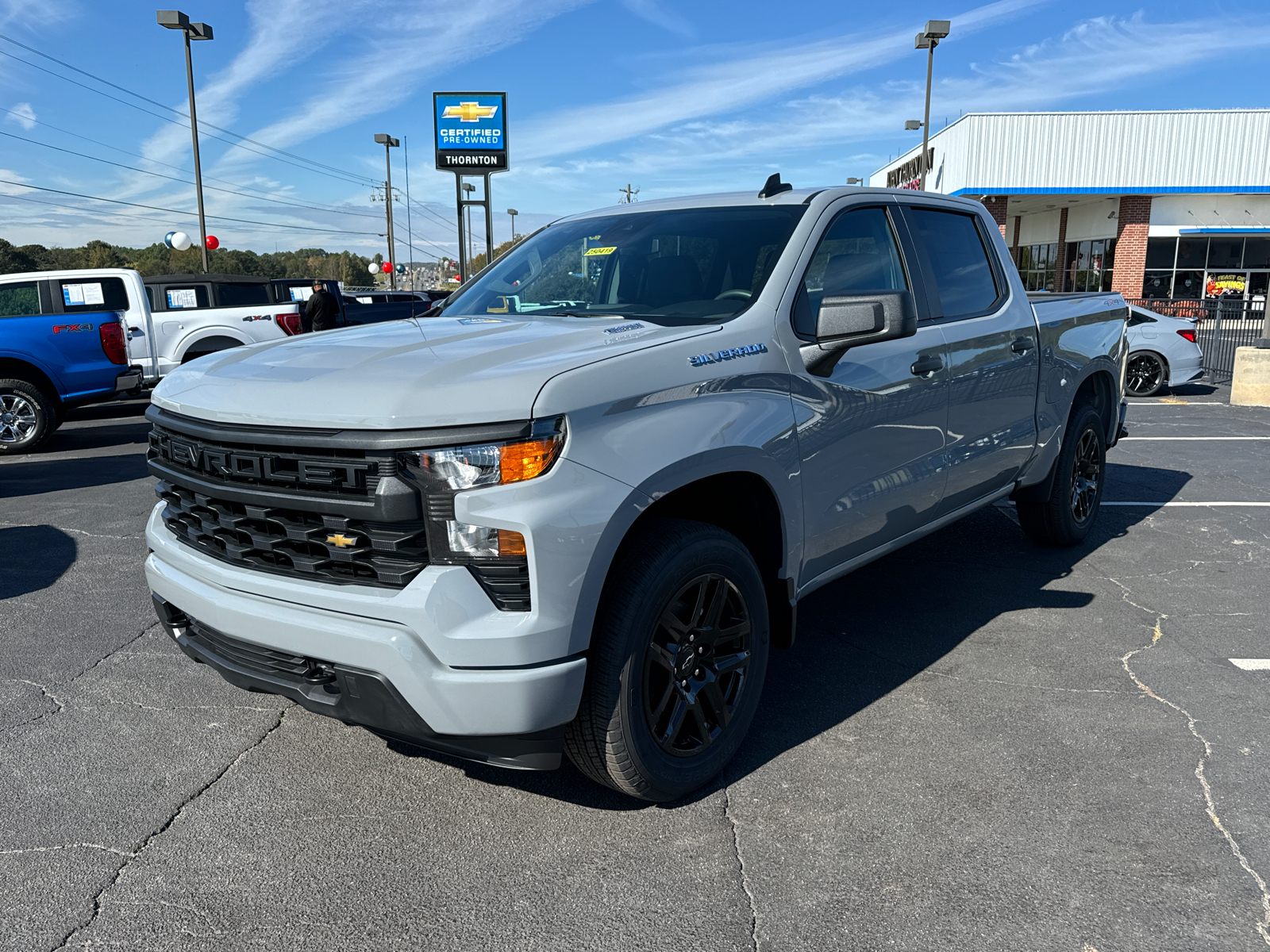 2025 Chevrolet Silverado 1500 Custom 2