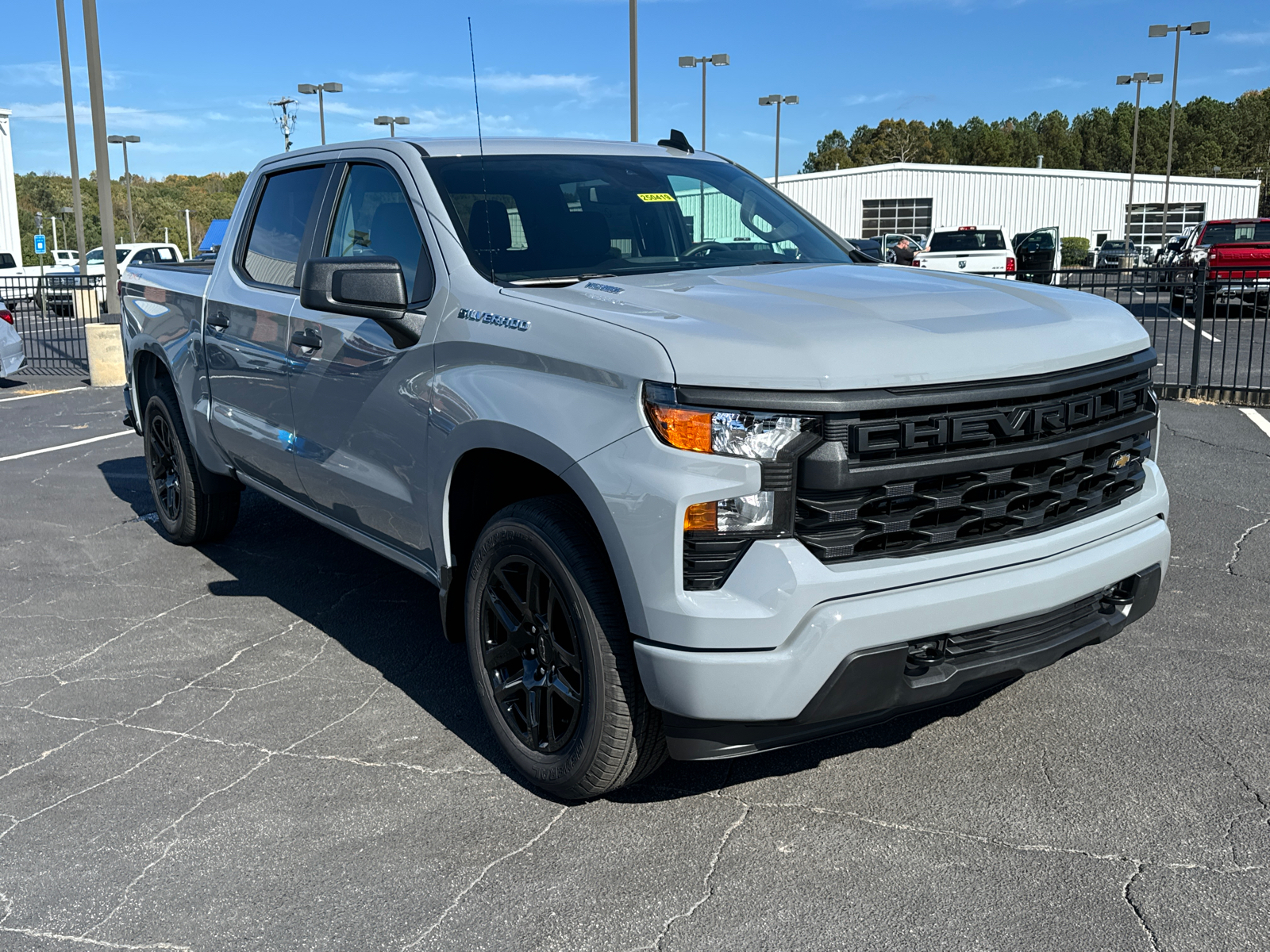 2025 Chevrolet Silverado 1500 Custom 4