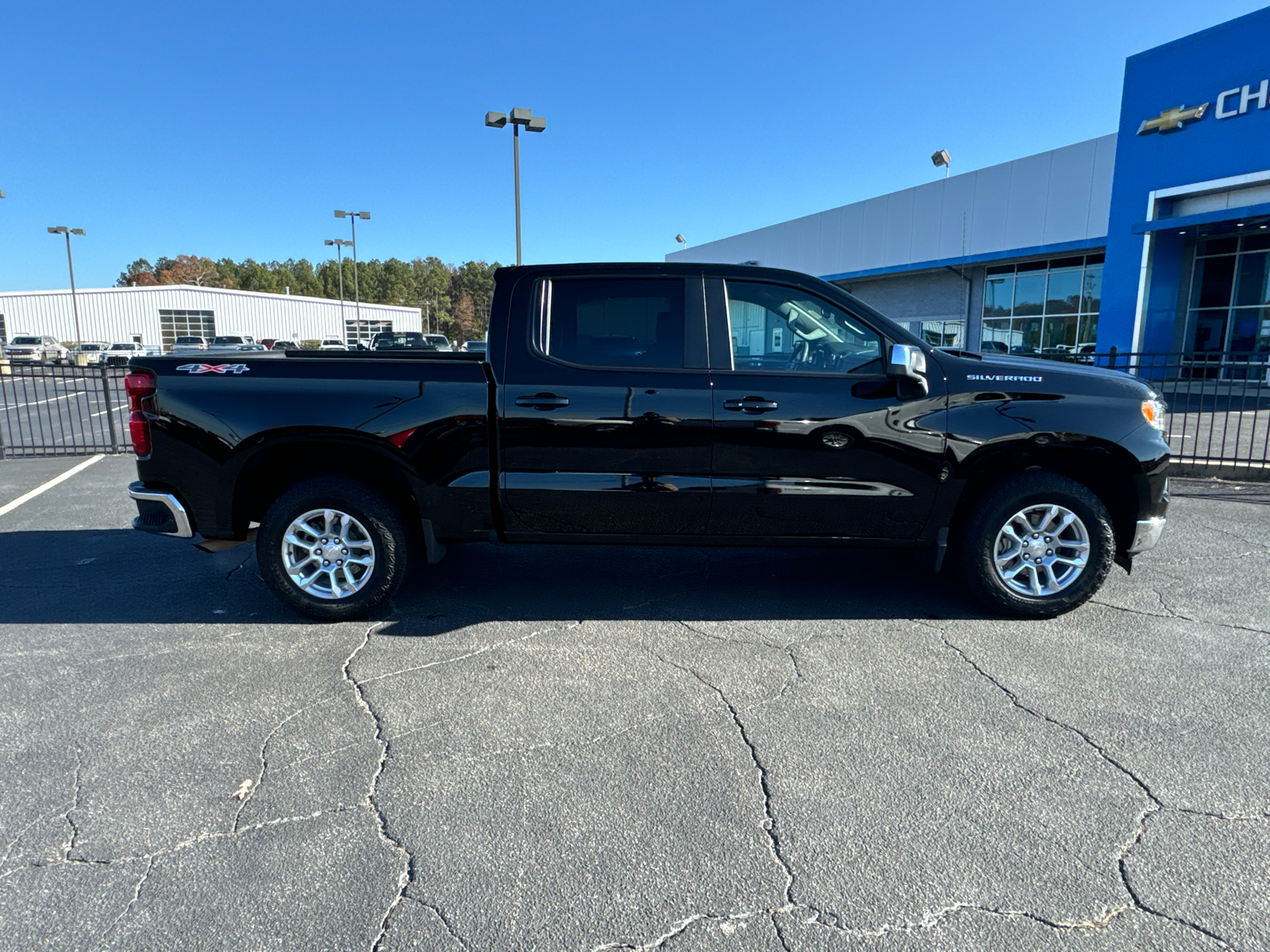 2023 Chevrolet Silverado 1500 LT 6