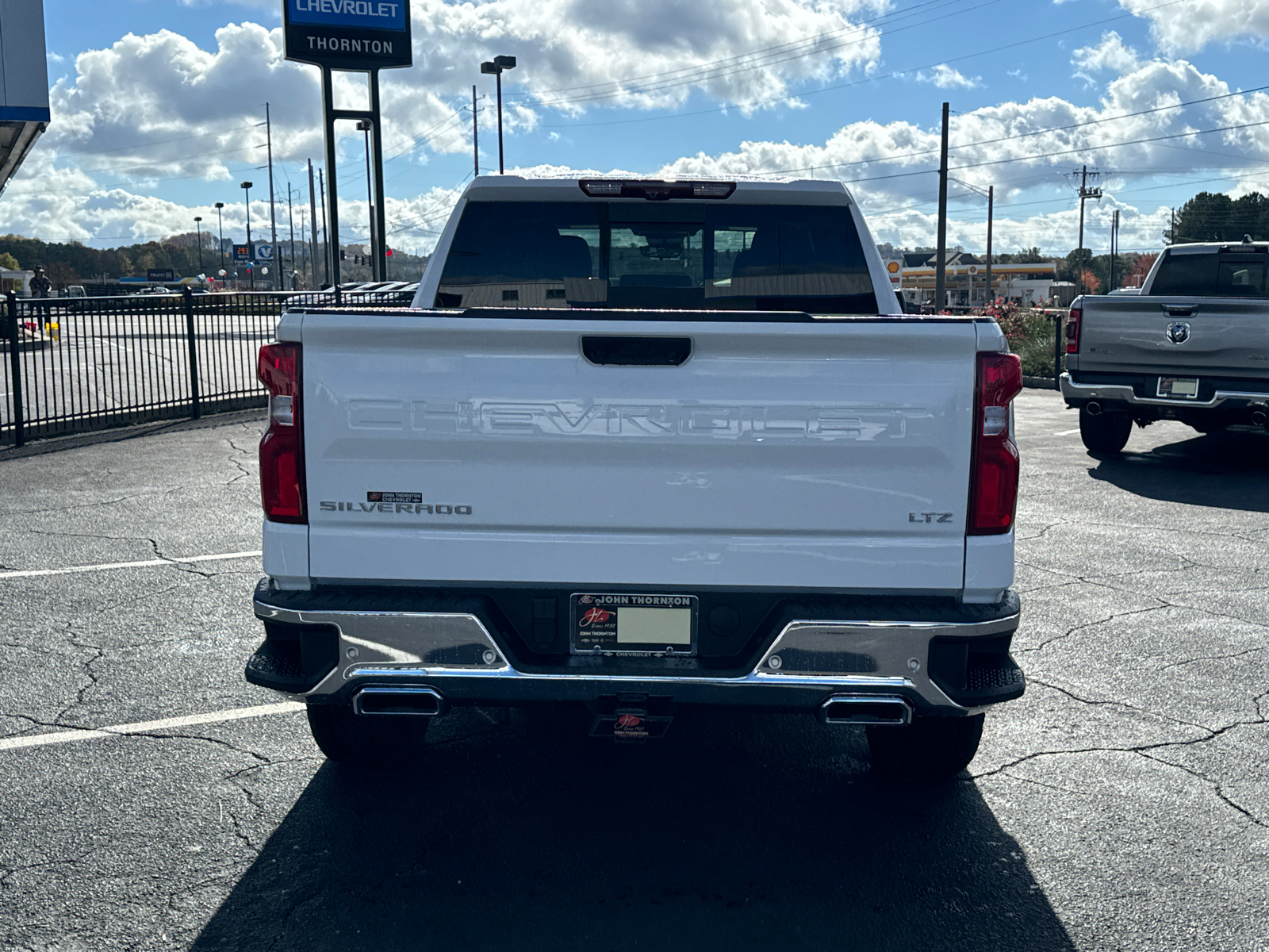 2025 Chevrolet Silverado 1500 LTZ 8