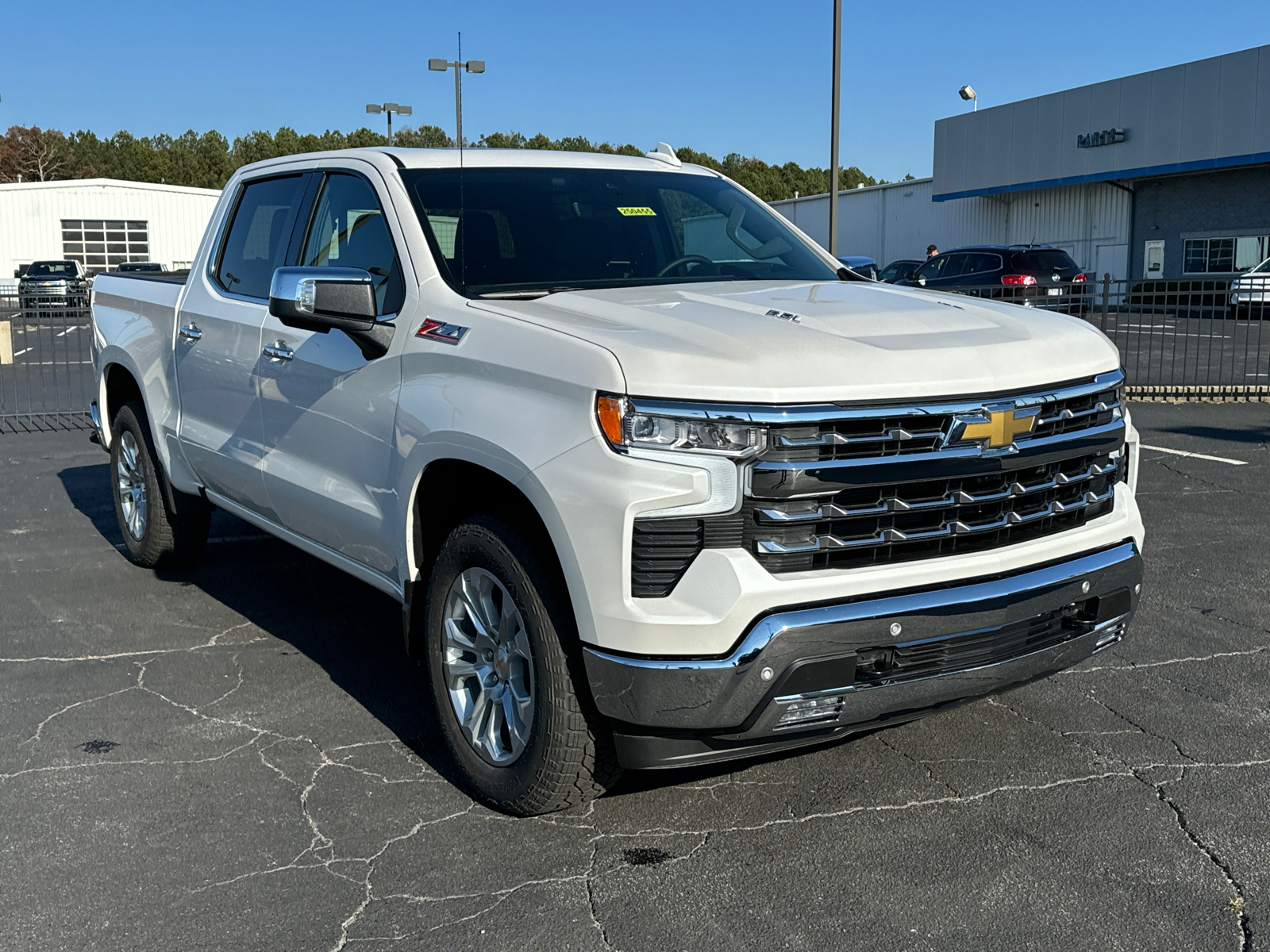 2025 Chevrolet Silverado 1500 LTZ 4