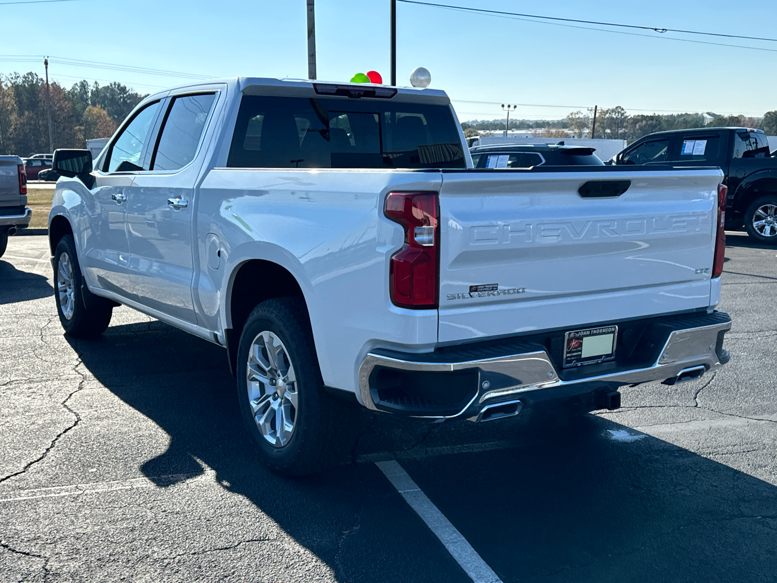 2025 Chevrolet Silverado 1500 LTZ 8