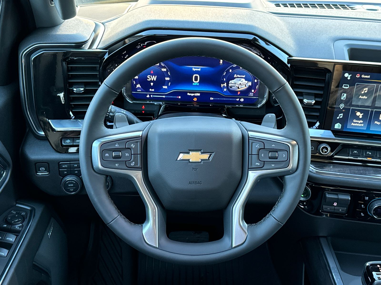 2025 Chevrolet Silverado 1500 LTZ 29