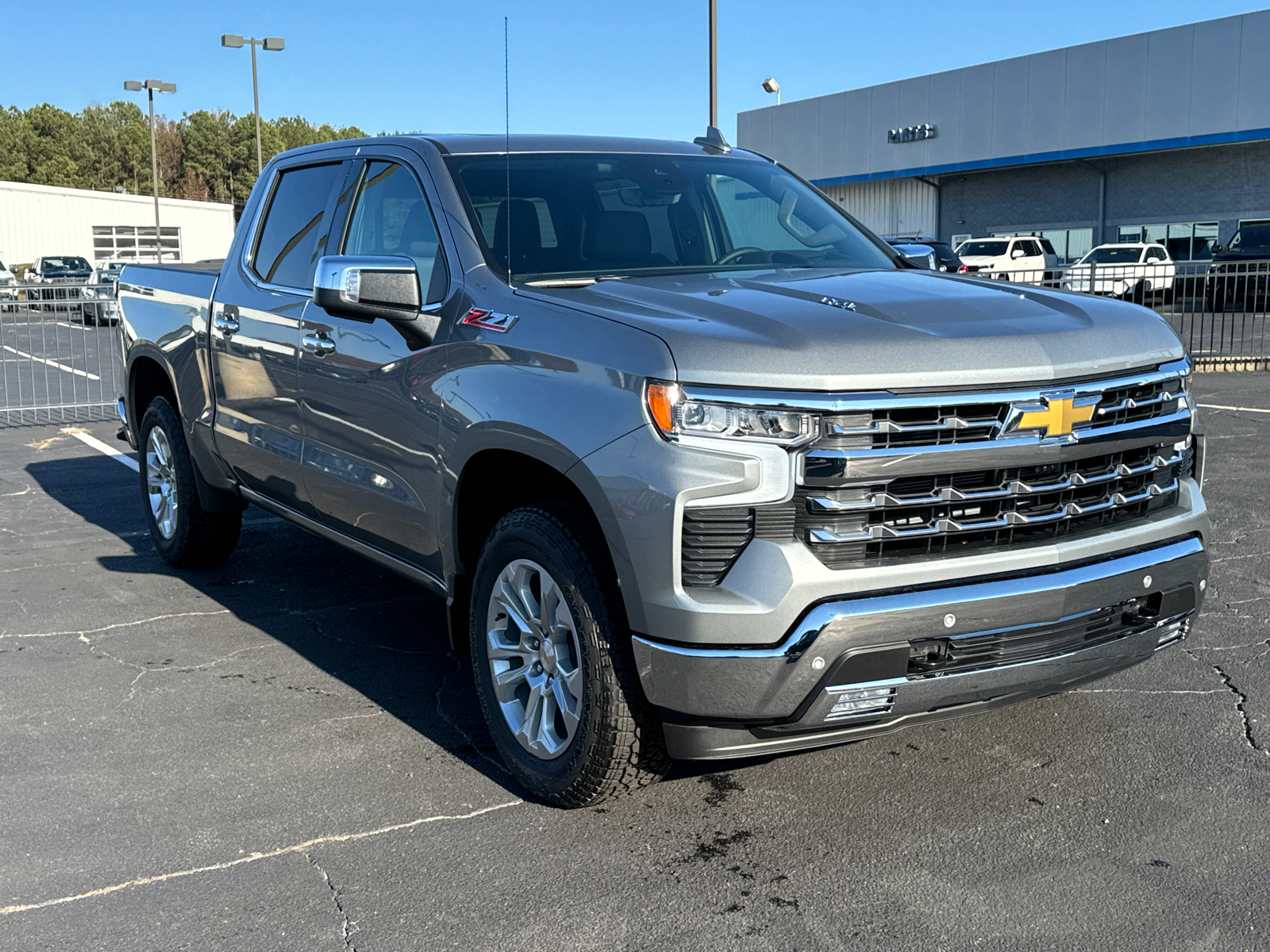 2025 Chevrolet Silverado 1500 LTZ 4