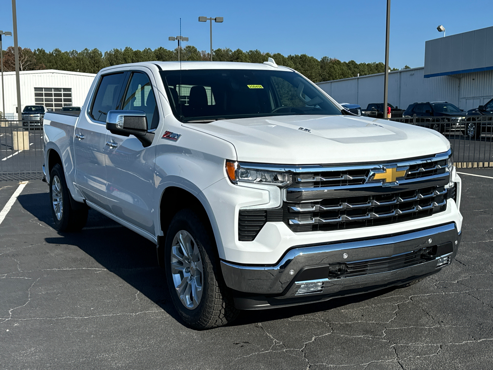 2025 Chevrolet Silverado 1500 LTZ 4