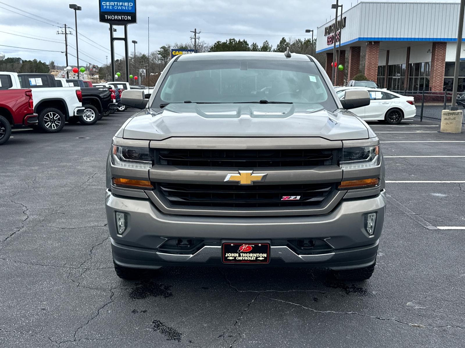 2017 Chevrolet Silverado 1500 LT 3