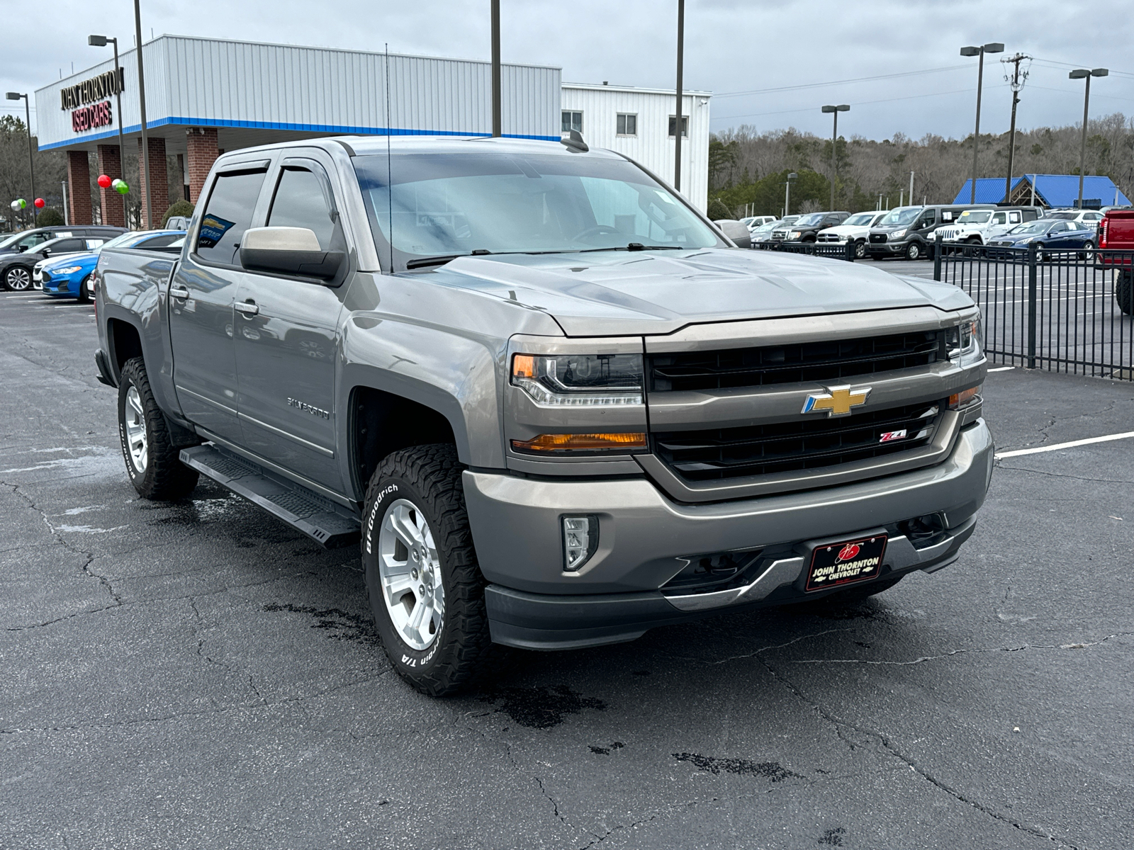 2017 Chevrolet Silverado 1500 LT 4