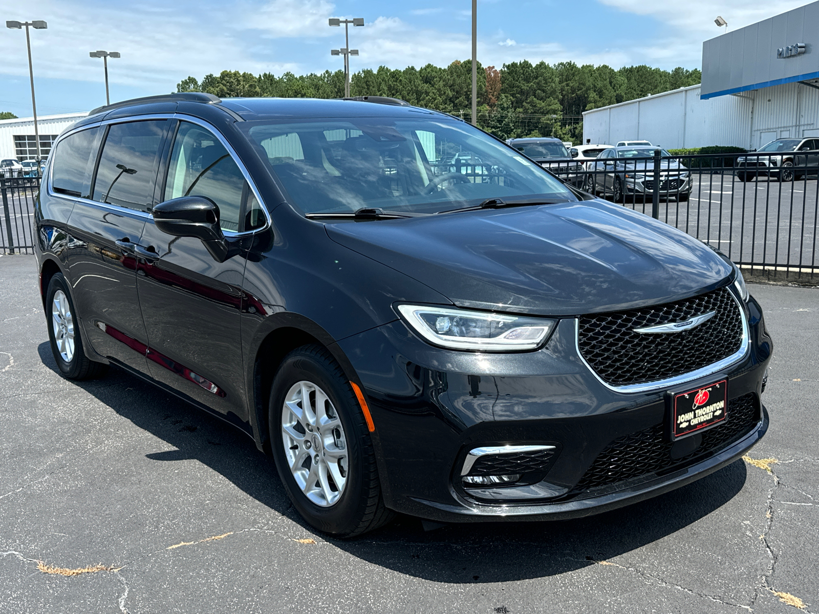 2022 Chrysler Pacifica Touring L 4