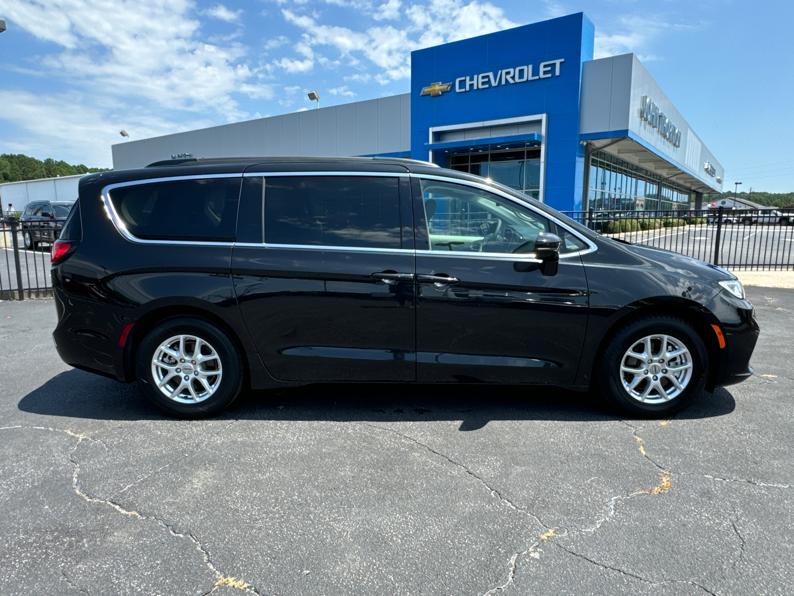 2022 Chrysler Pacifica Touring L 5