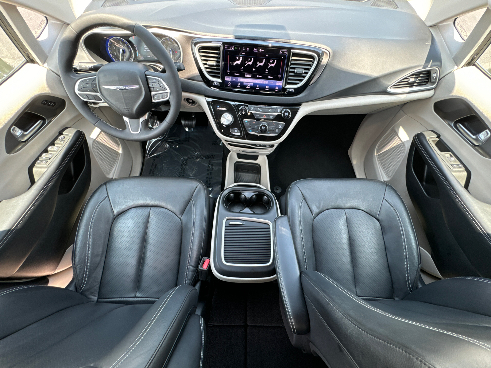 2022 Chrysler Pacifica Touring L 23