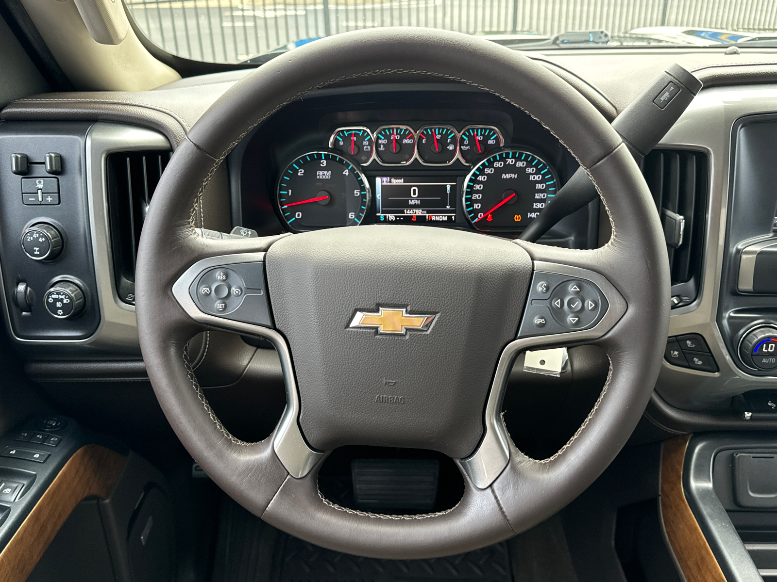 2016 Chevrolet Silverado 2500HD LTZ 26