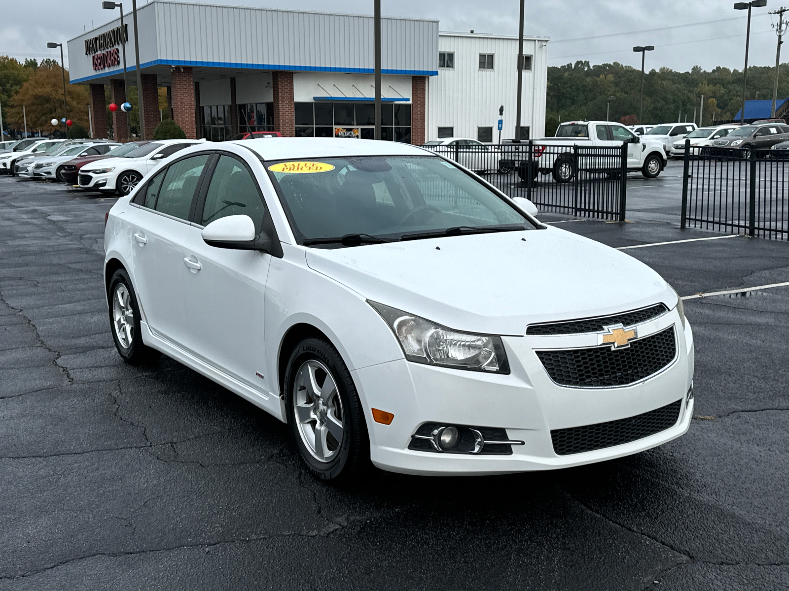 2013 Chevrolet Cruze 1LT 4