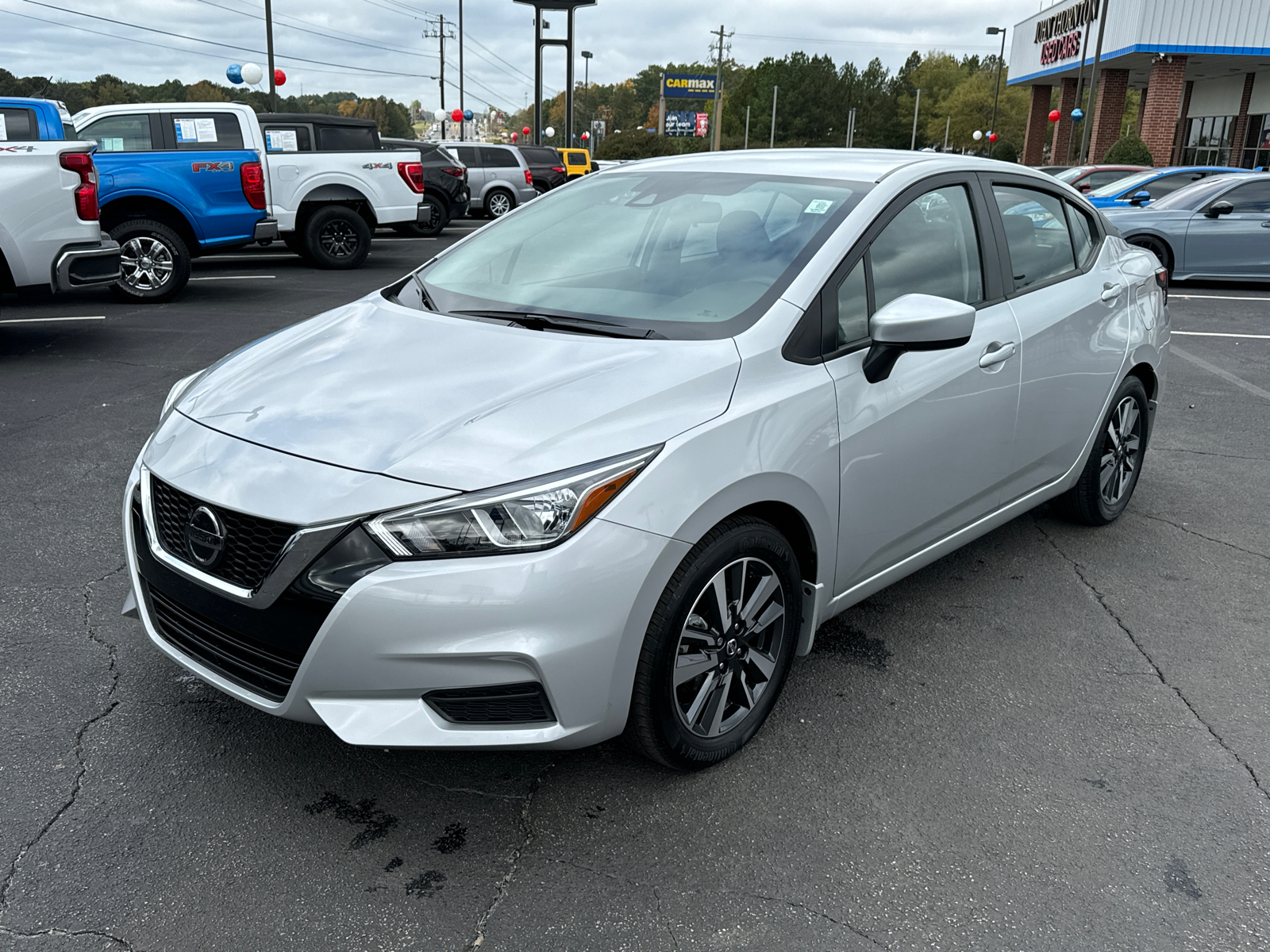 2022 Nissan Versa 1.6 SV 2