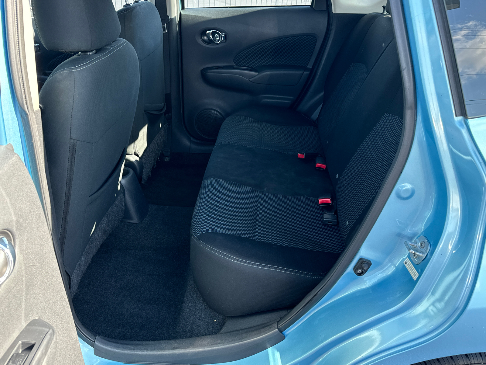 2015 Nissan Versa Note  24