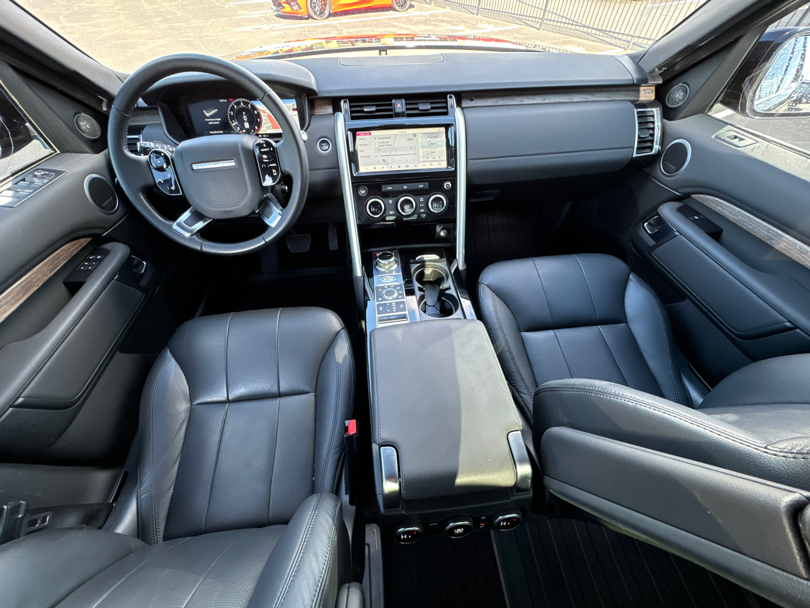 2019 Land Rover Discovery HSE 29