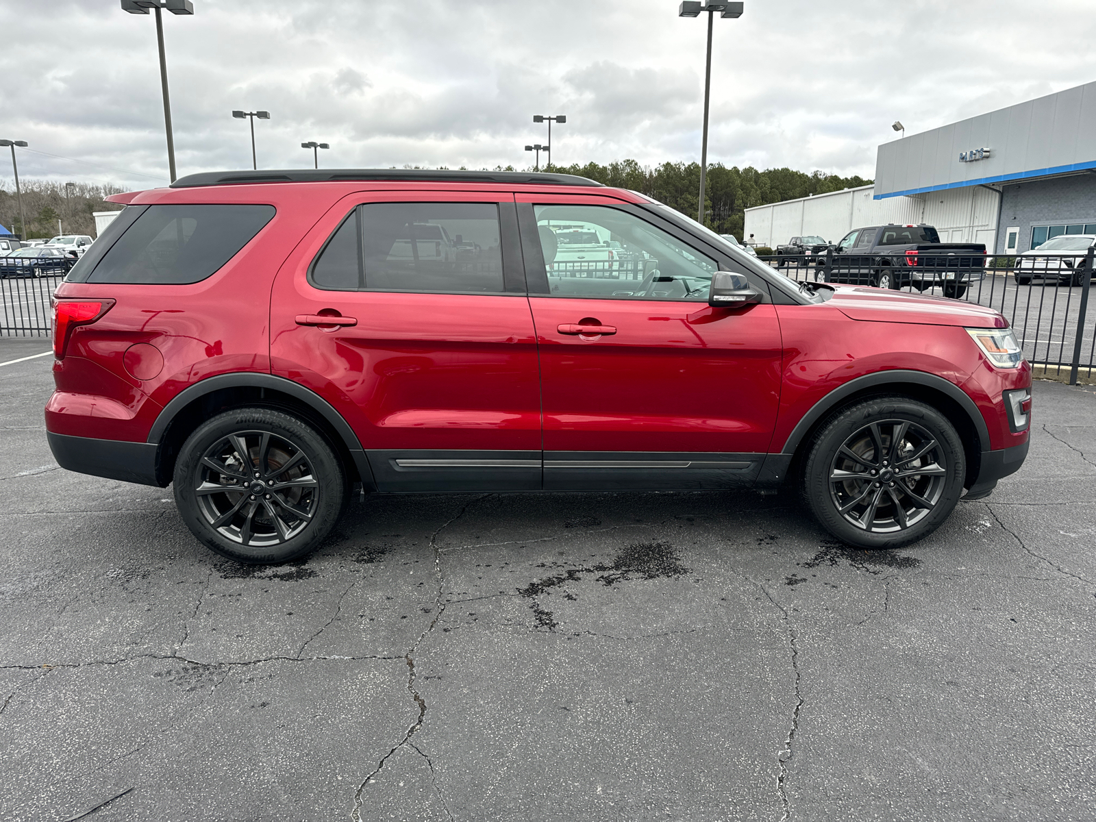 2017 Ford Explorer XLT 5