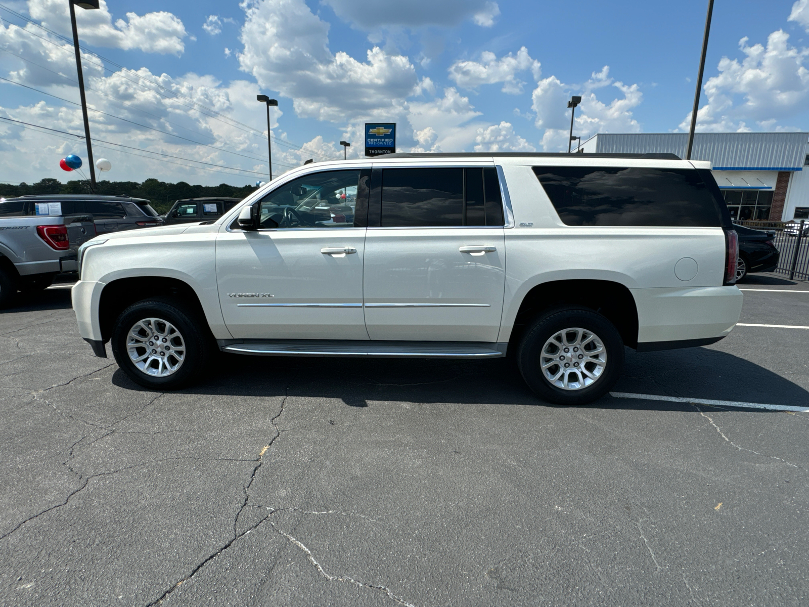 2015 GMC Yukon XL SLT 9