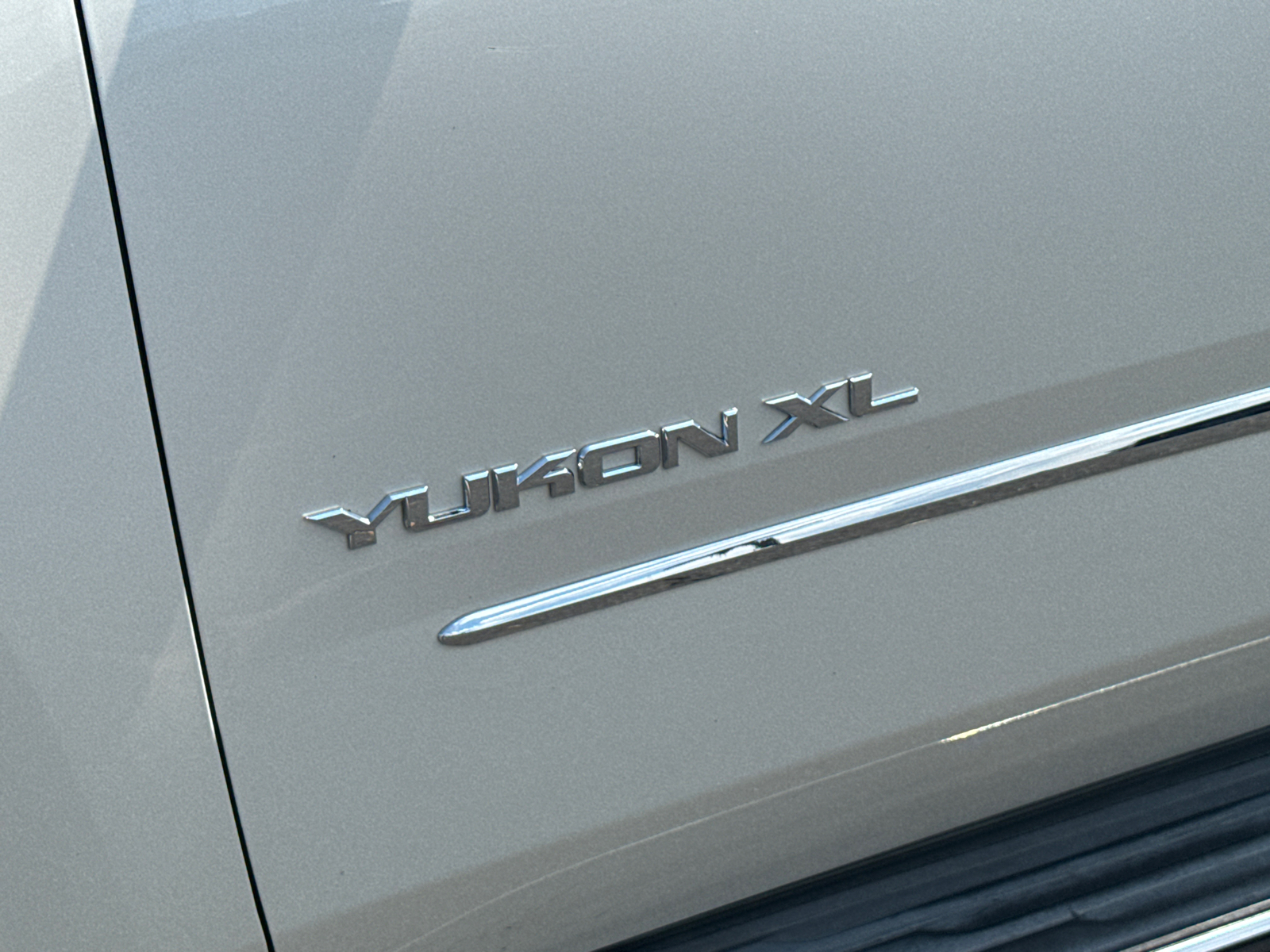 2015 GMC Yukon XL SLT 13