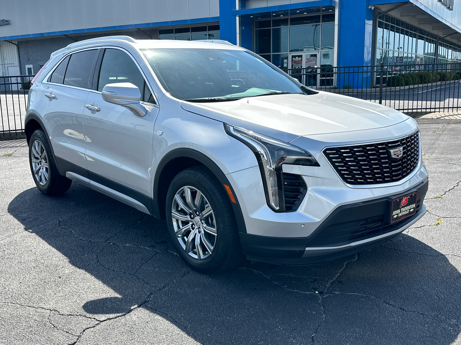 2022 Cadillac XT4 Premium Luxury 4