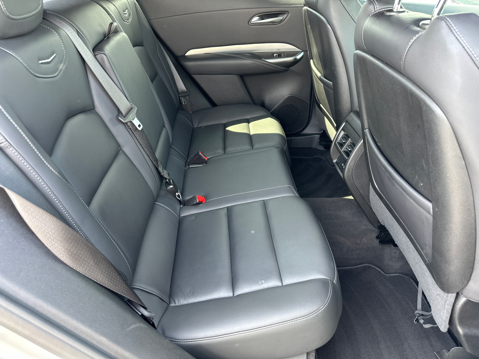 2022 Cadillac XT4 Premium Luxury 16