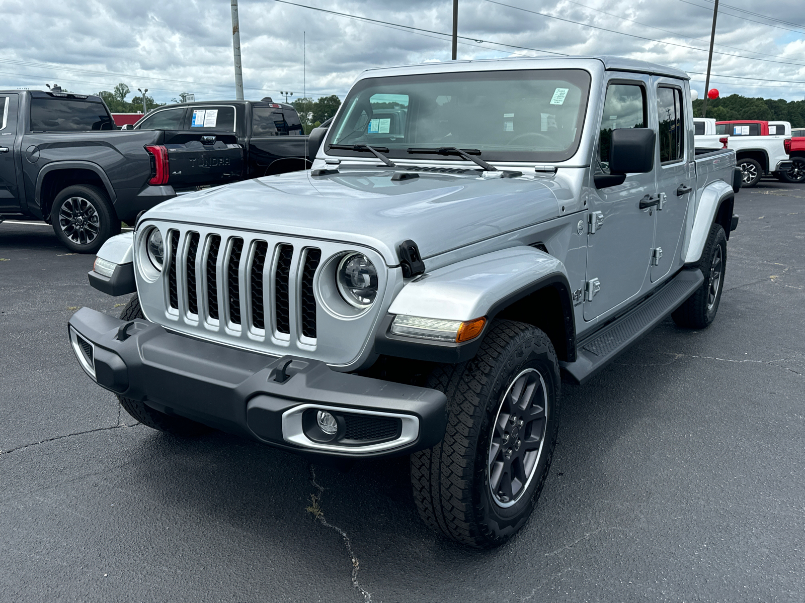 2023 Jeep Gladiator Overland 2