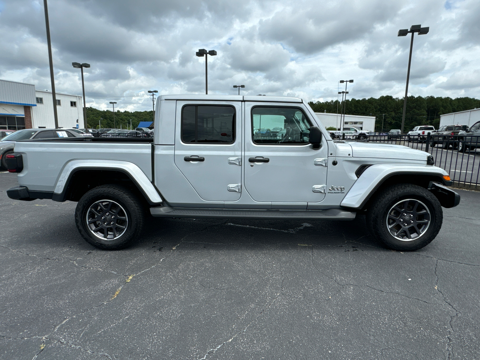 2023 Jeep Gladiator Overland 5