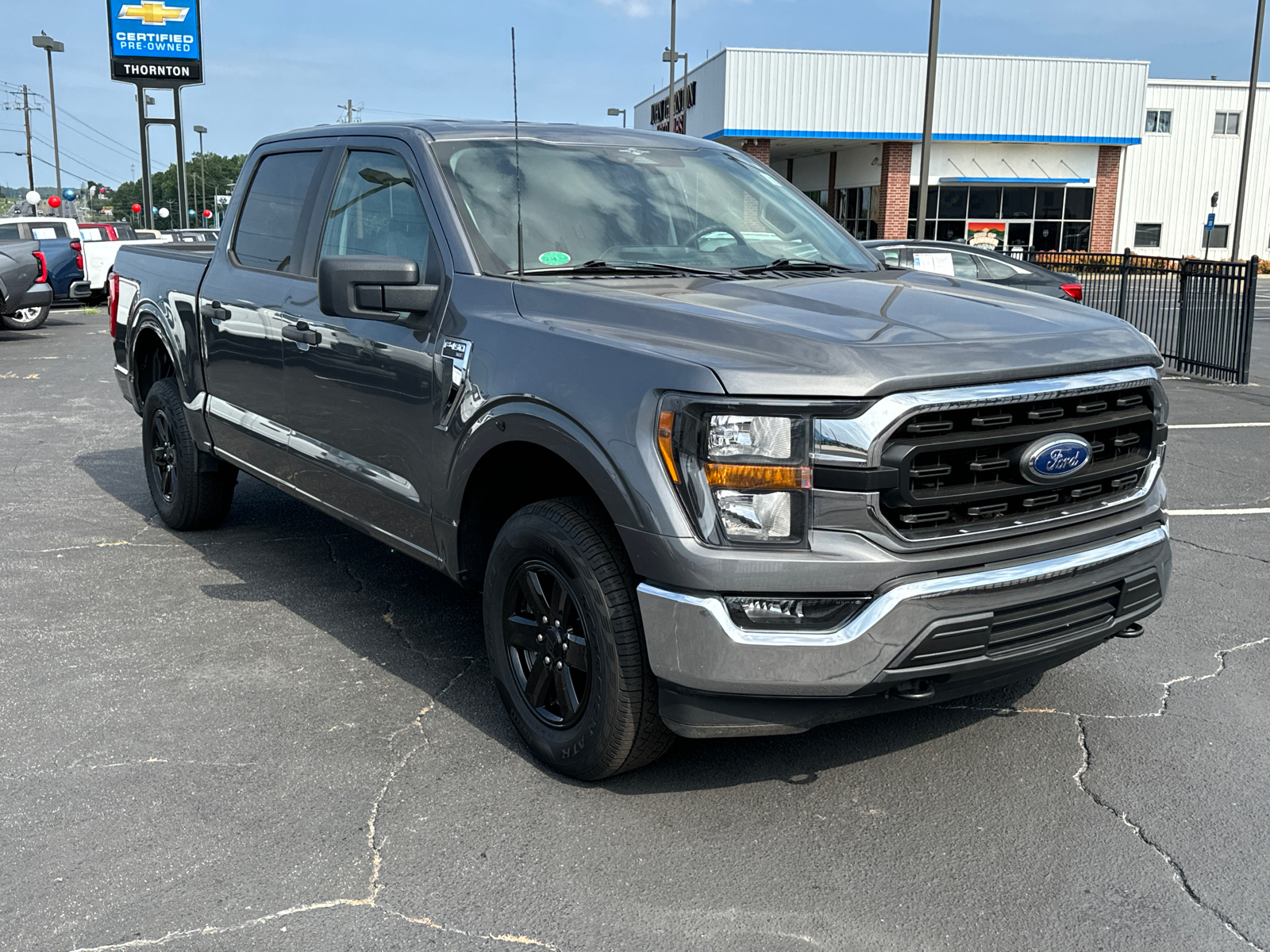 2023 Ford F-150 XLT 4