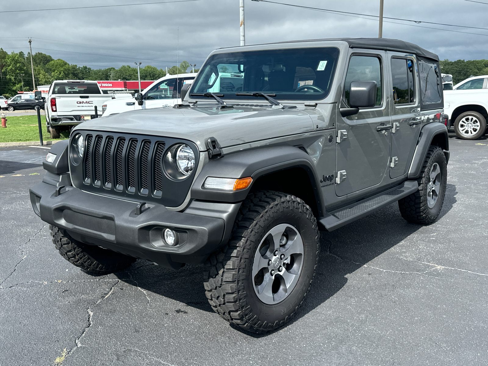 2023 Jeep Wrangler Sport 2