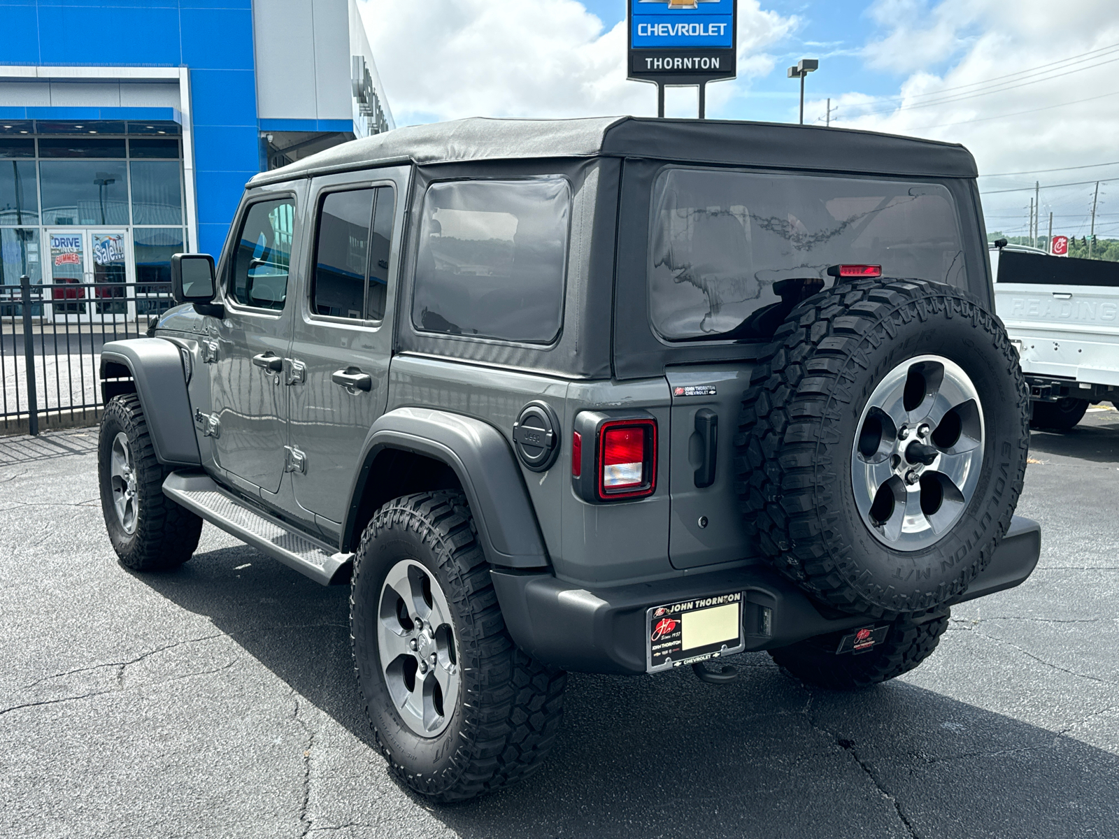 2023 Jeep Wrangler Sport 8