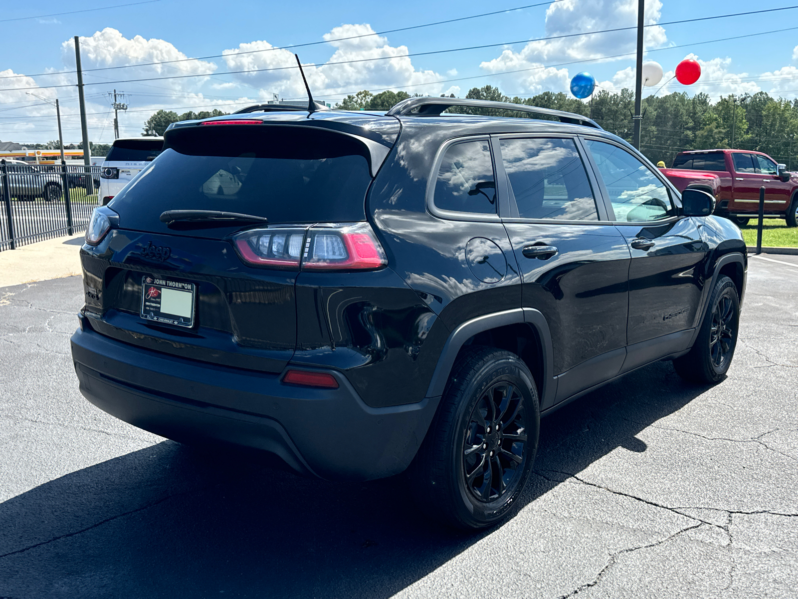 2023 Jeep Cherokee Altitude 6