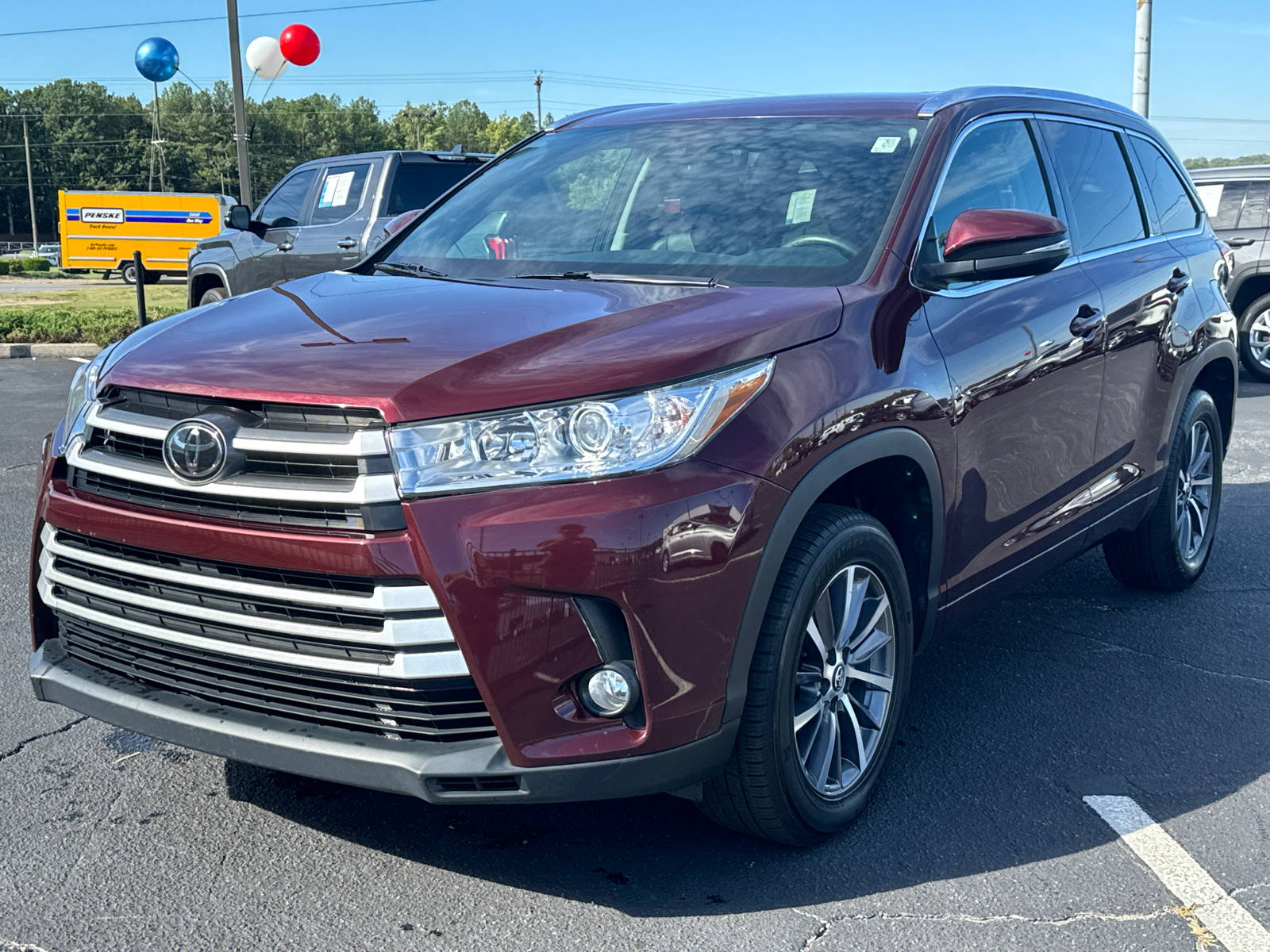 2017 Toyota Highlander XLE 2