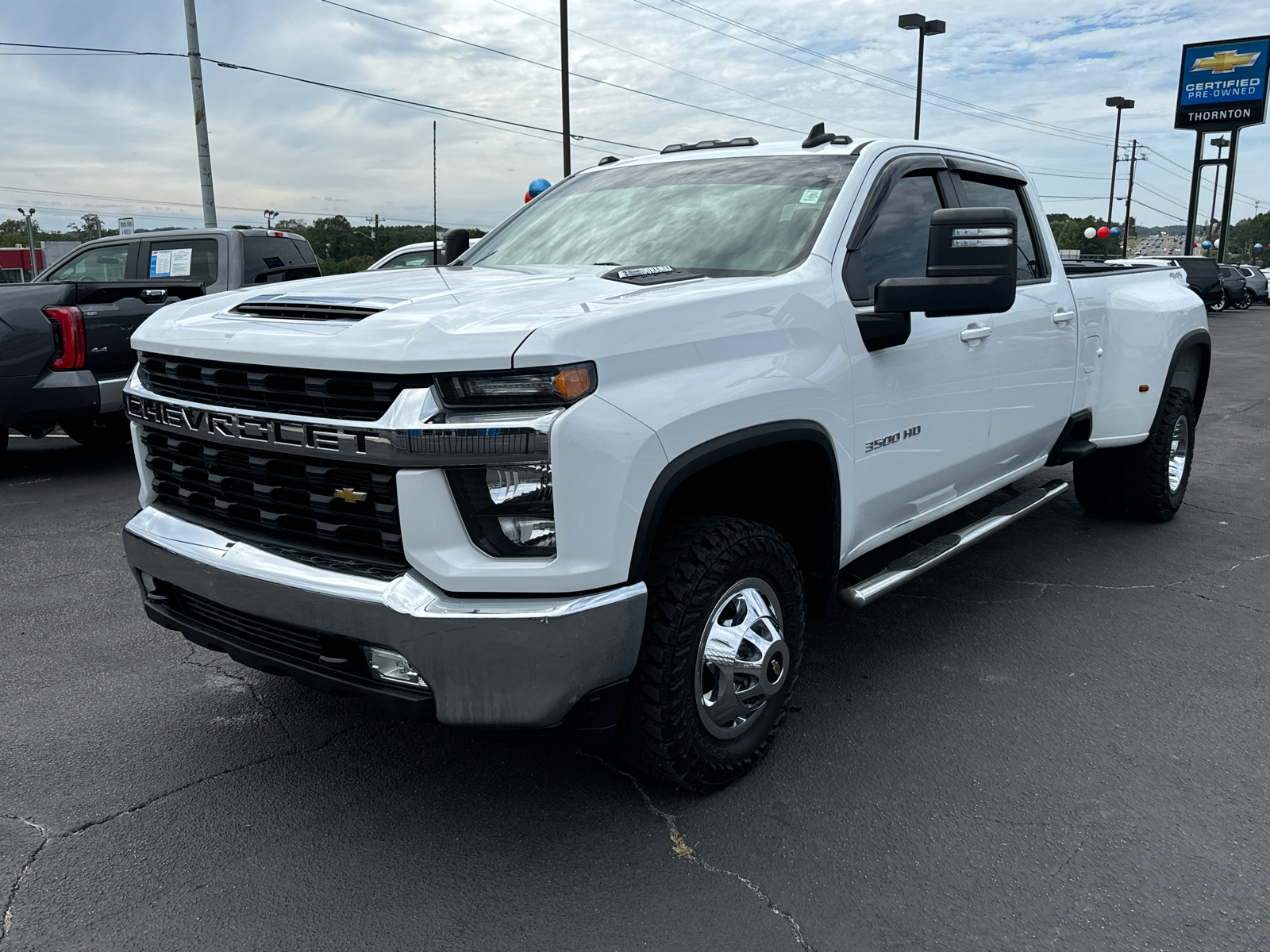 2022 Chevrolet Silverado 3500HD LT 2