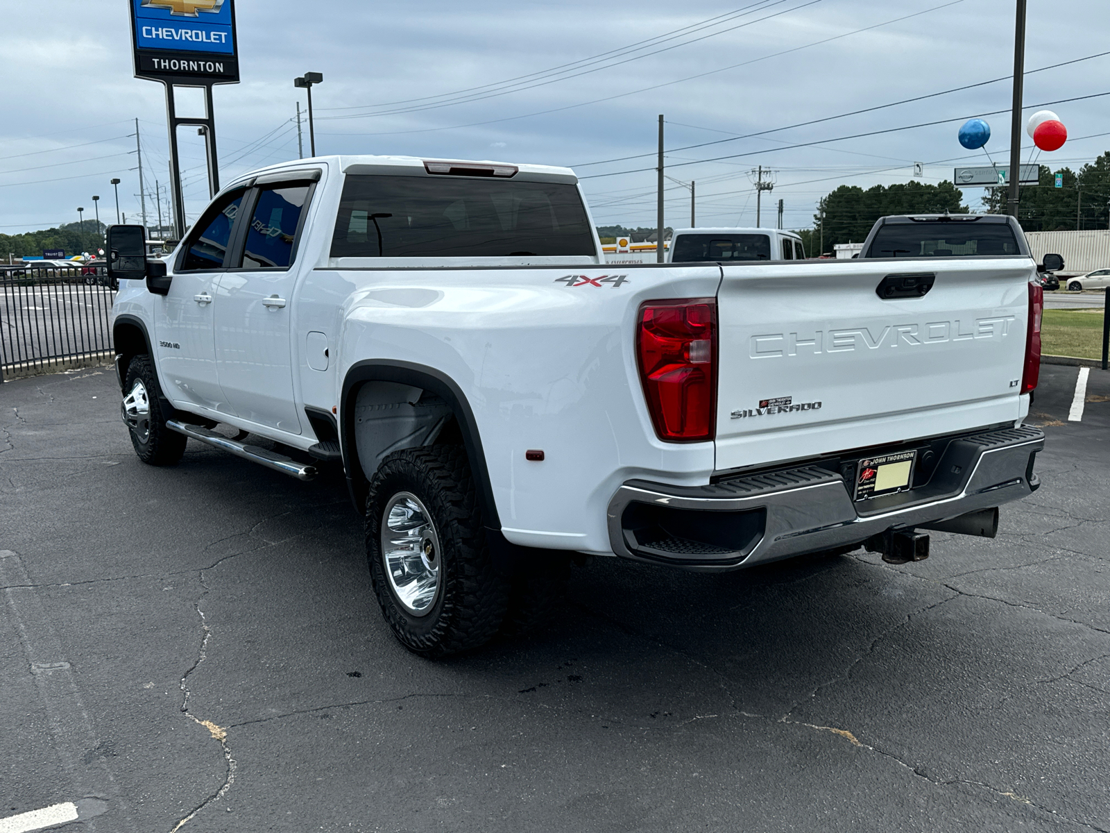 2022 Chevrolet Silverado 3500HD LT 8