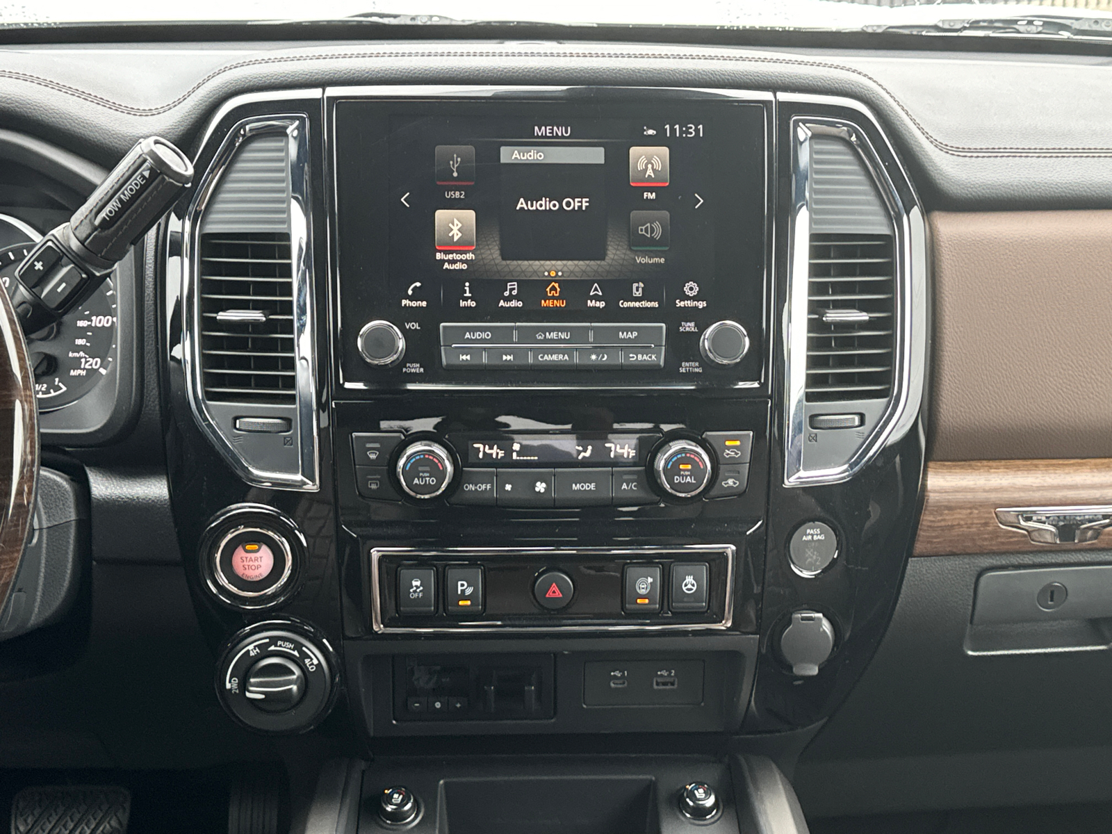 2021 Nissan Titan Platinum Reserve 29