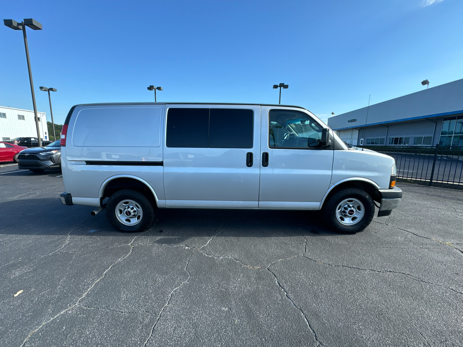 2019 GMC Savana 2500 Work Van 5