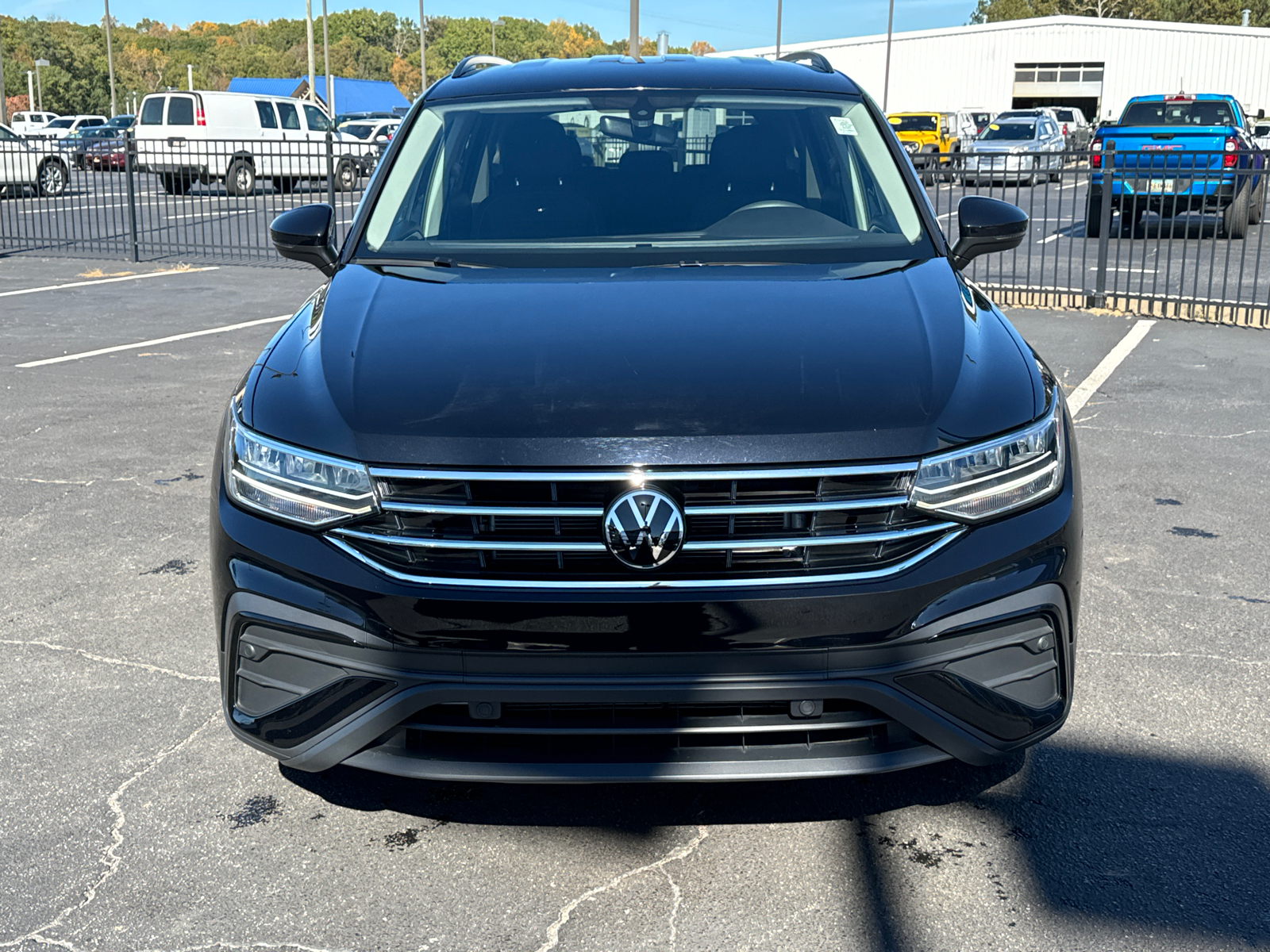 2023 Volkswagen Tiguan 2.0T S 3