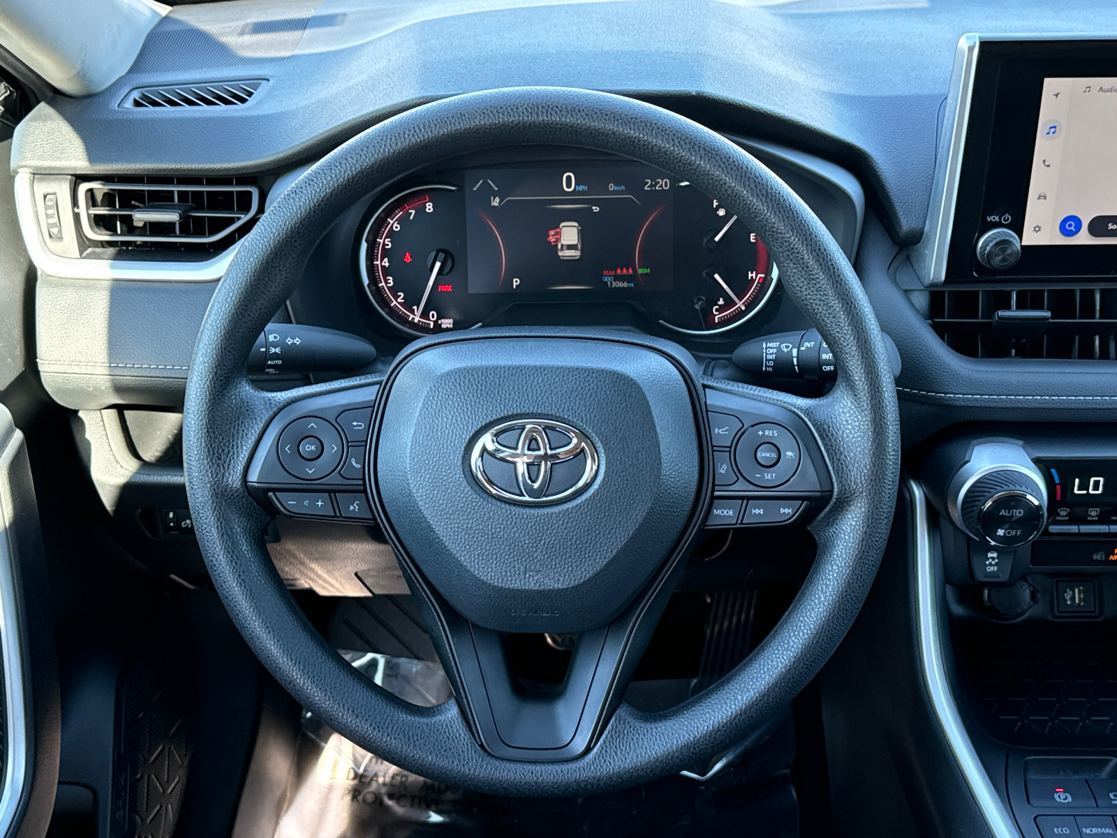 2024 Toyota RAV4 XLE 25