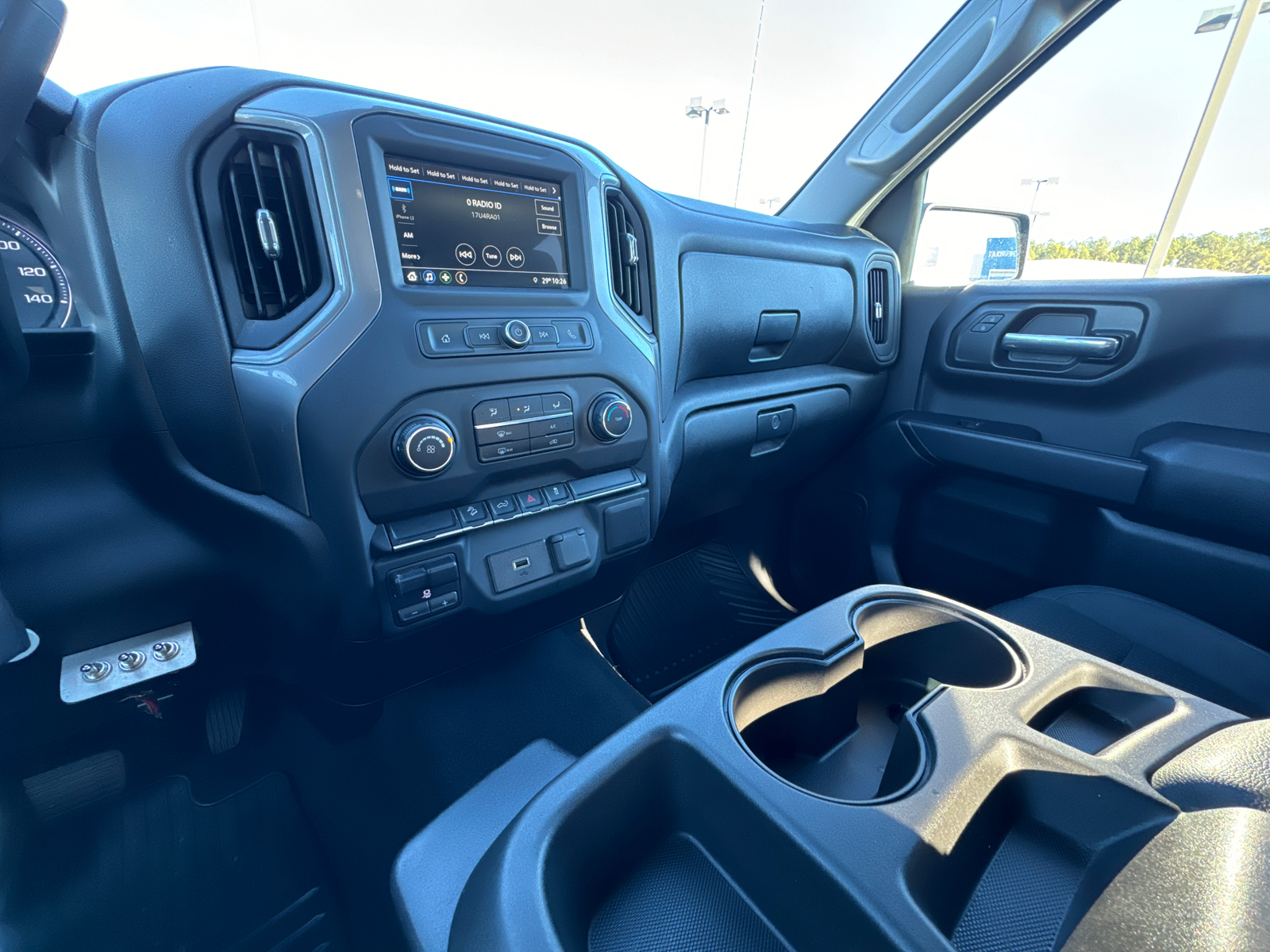 2019 Chevrolet Silverado 1500 Custom Trail Boss 34