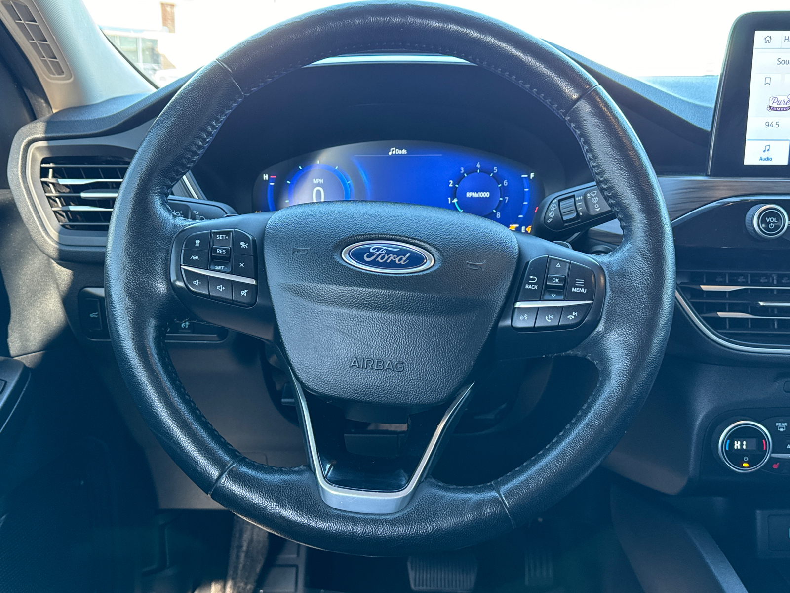 2020 Ford Escape Titanium 29