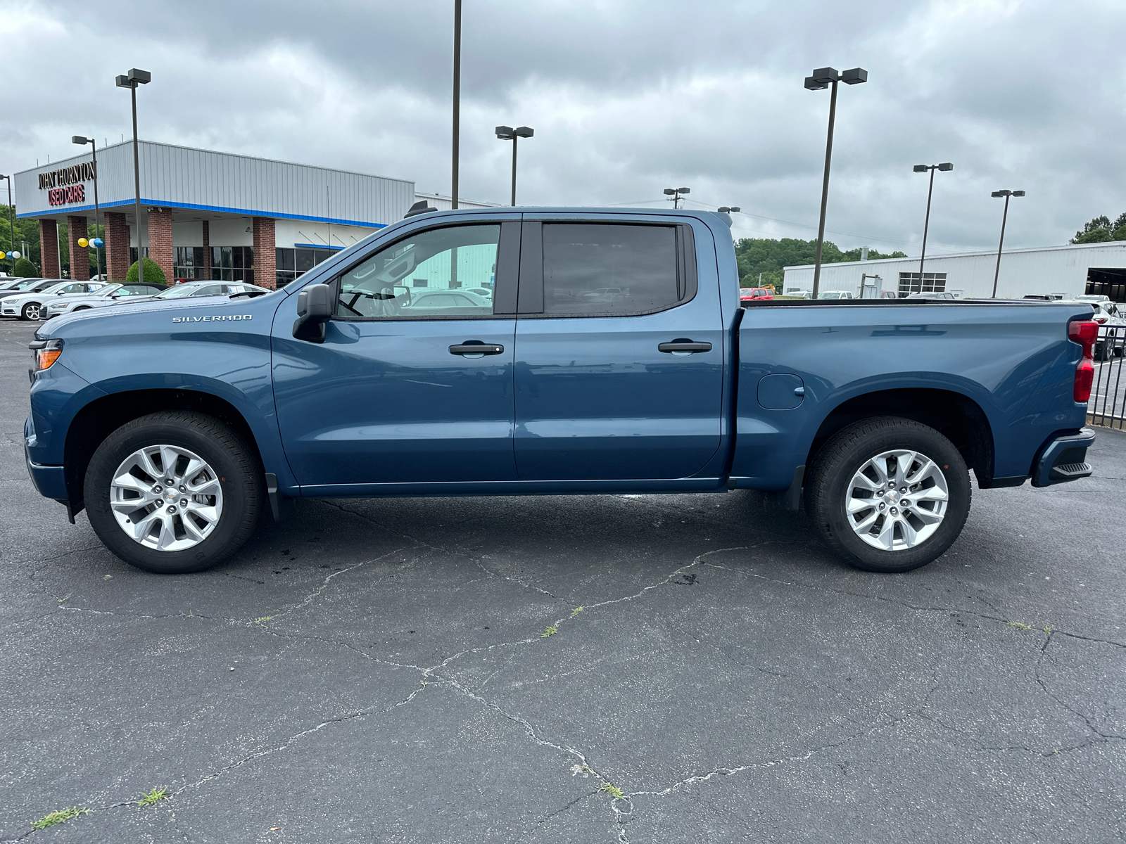 2024 Chevrolet Silverado 1500 Custom 9