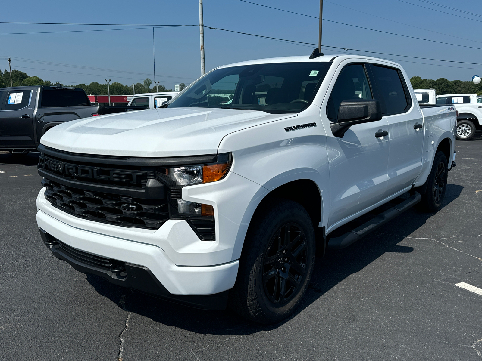 2024 Chevrolet Silverado 1500 Custom 2