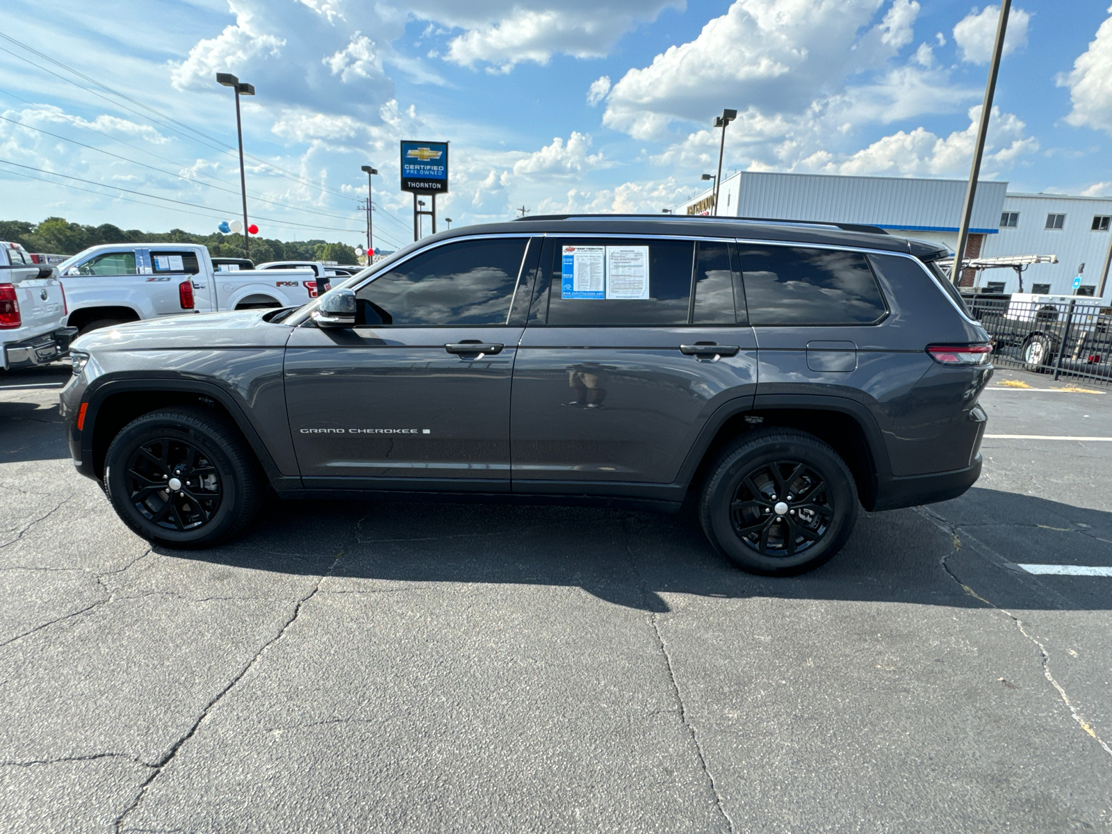 2023 Jeep Grand Cherokee L Limited 9