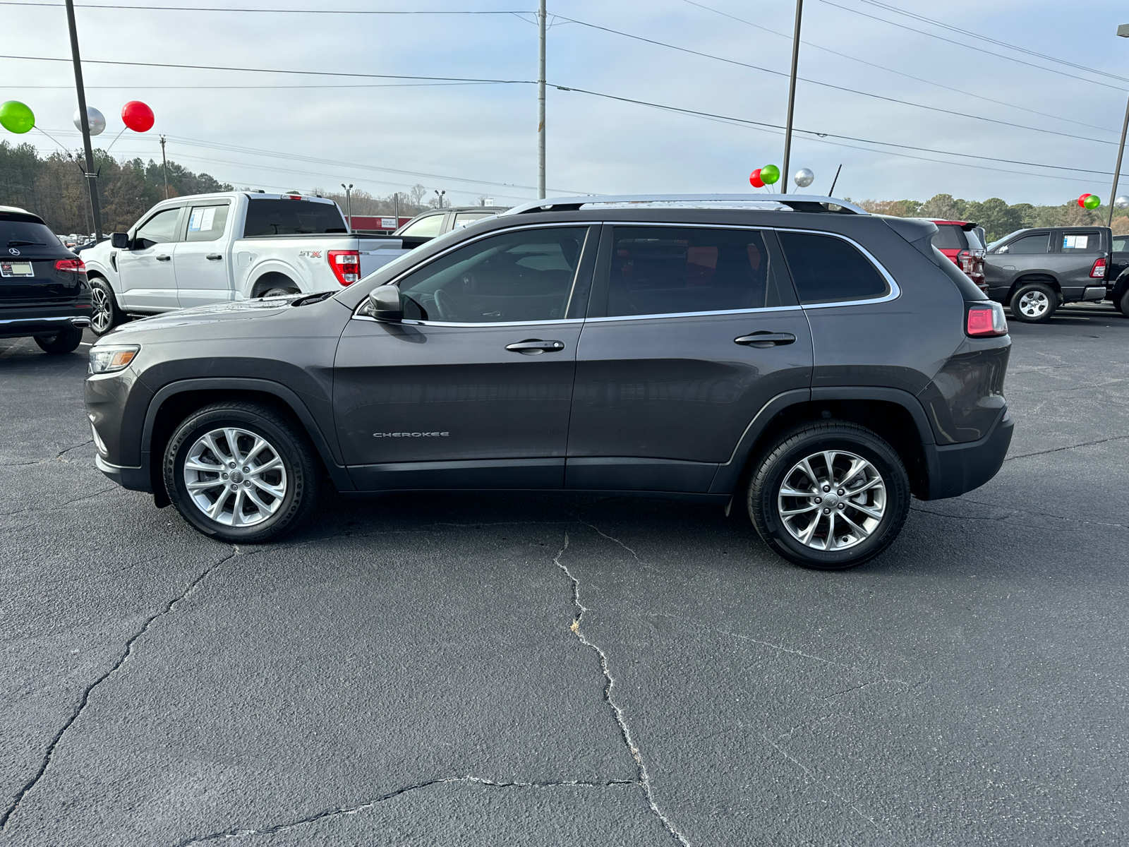 2019 Jeep Cherokee Latitude Plus 9