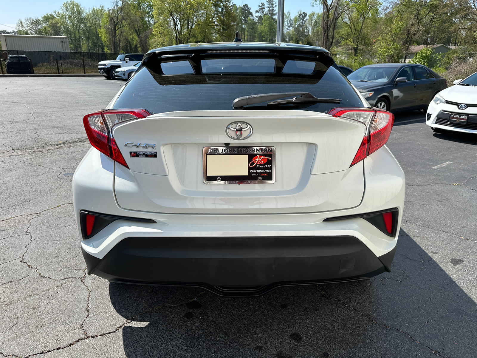 2019 Toyota C-HR XLE 8