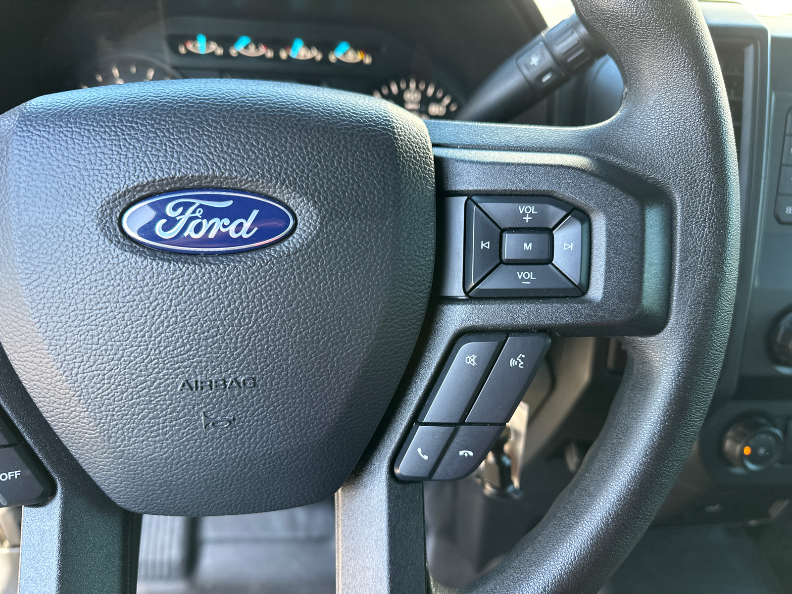 2019 Ford F-150 XL 27
