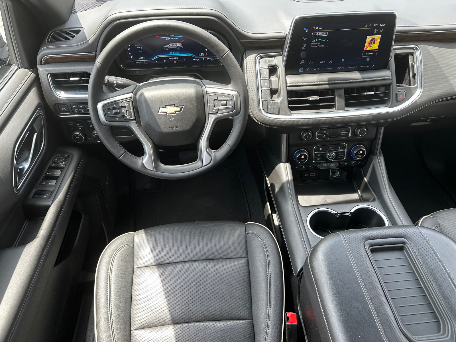 2022 Chevrolet Tahoe Premier 24