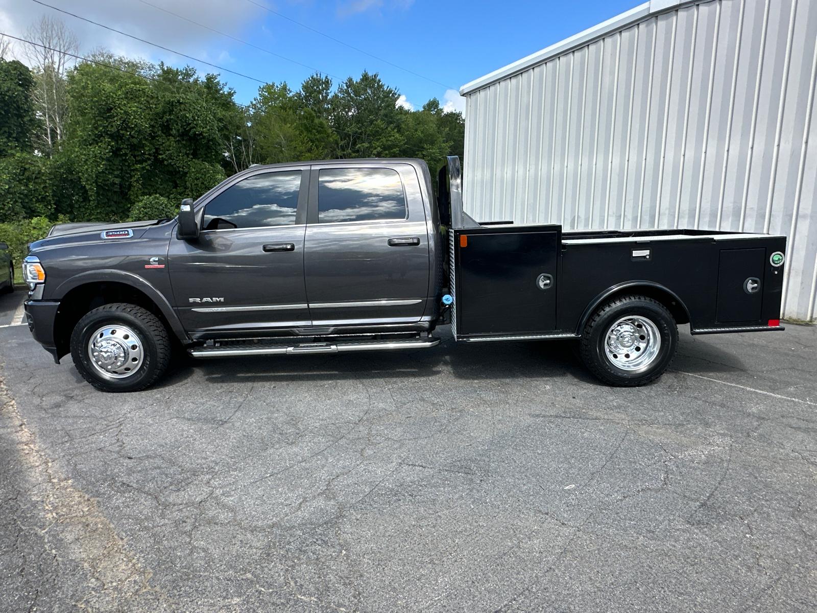 2023 Ram 3500 Limited 9