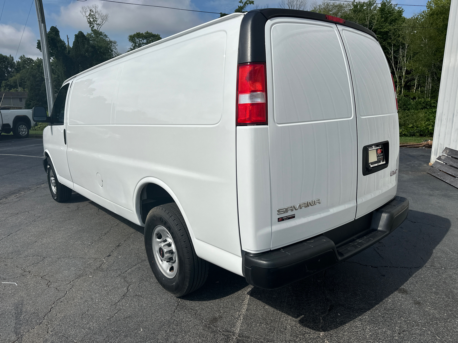 2023 GMC Savana 2500 Work Van 8