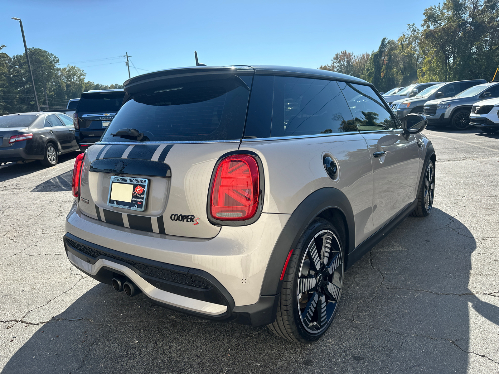 2022 MINI Cooper S Classic 6